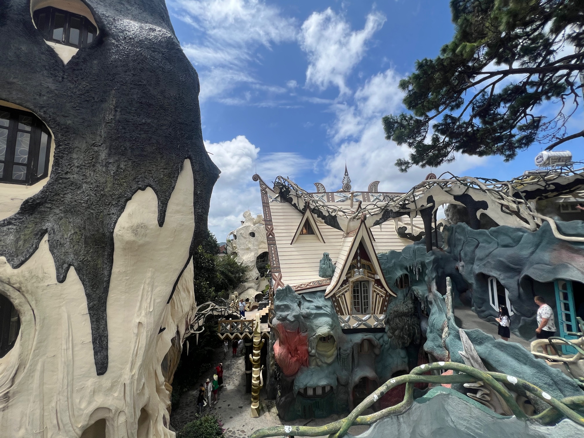 Crazy House and Main station
