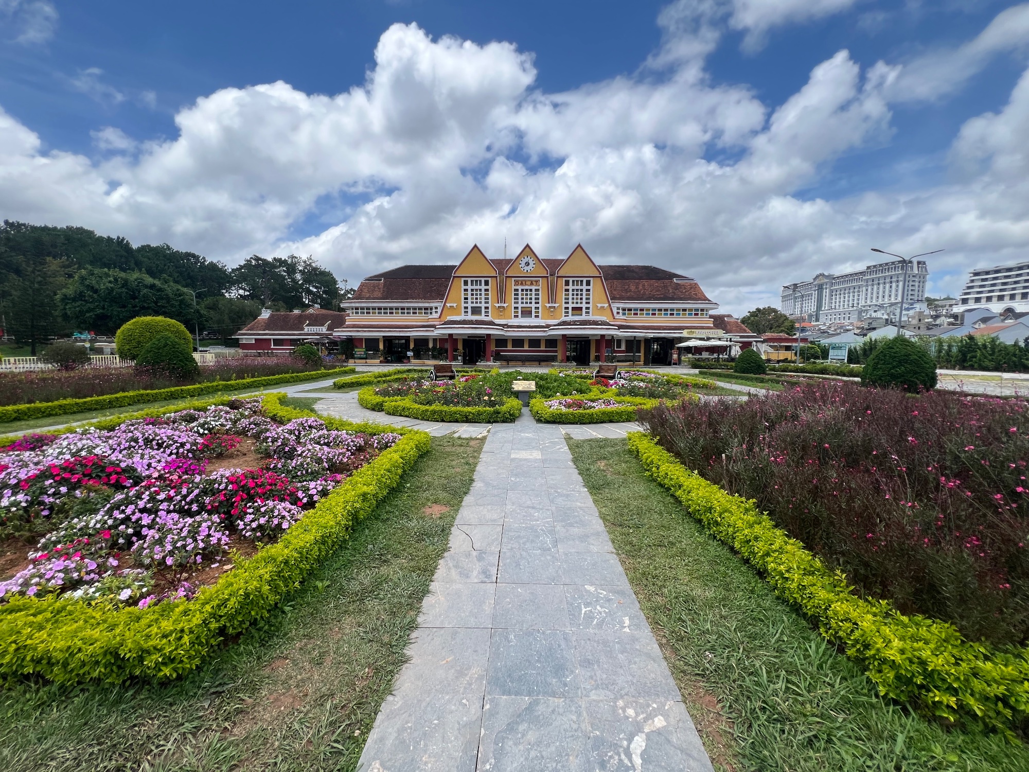 The last stop was Da Lat main station. It was built by the French in the 1930ies and in Art Deco style. It is still functional to this day.