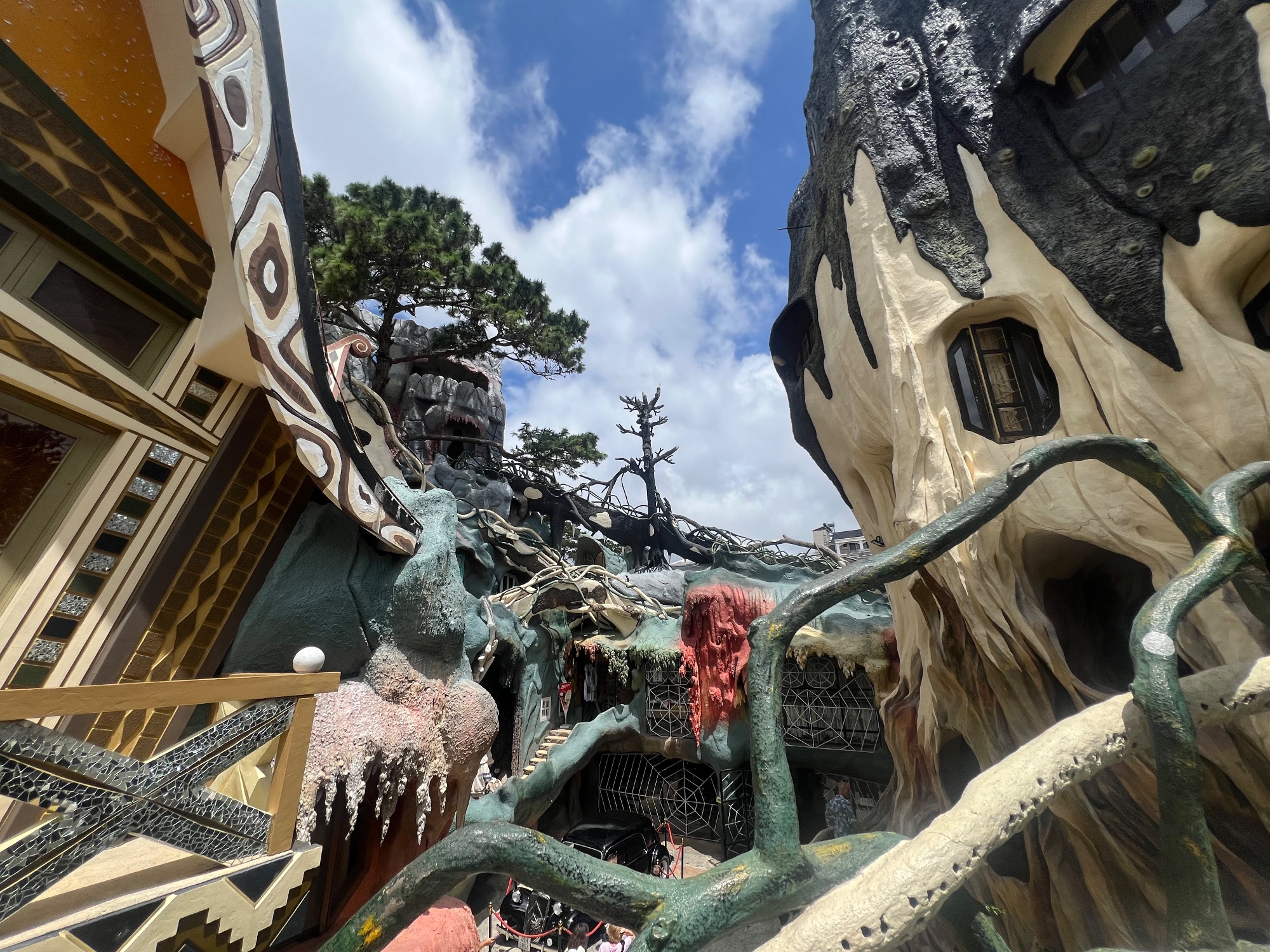 Crazy House and Main station