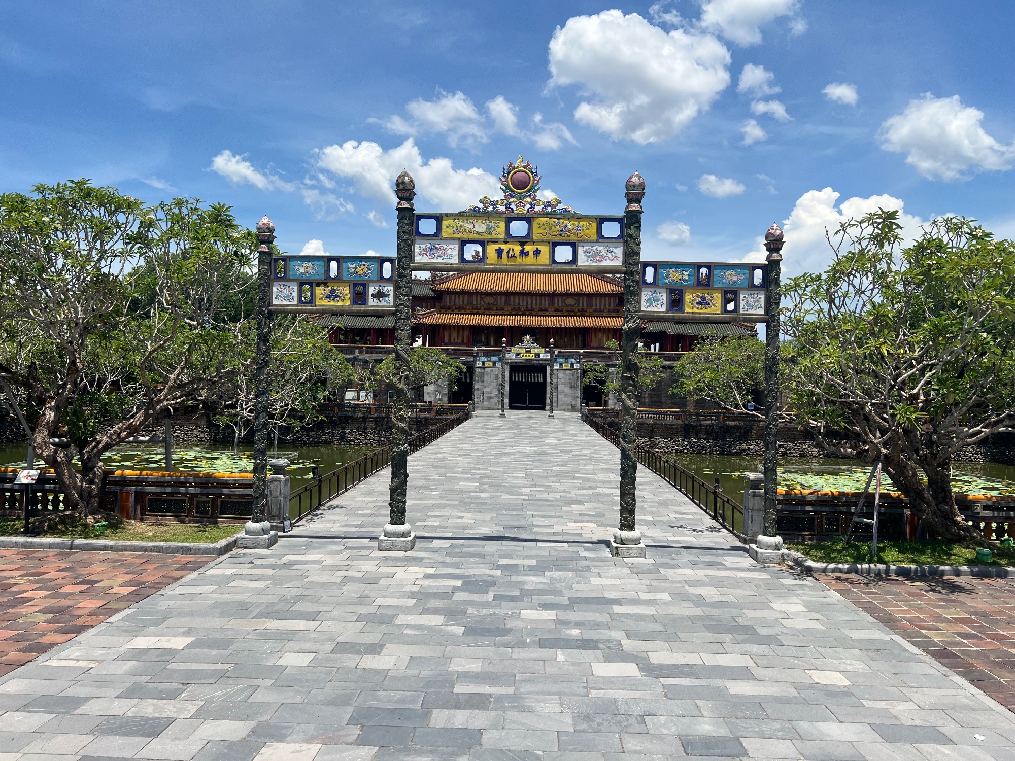 Huế