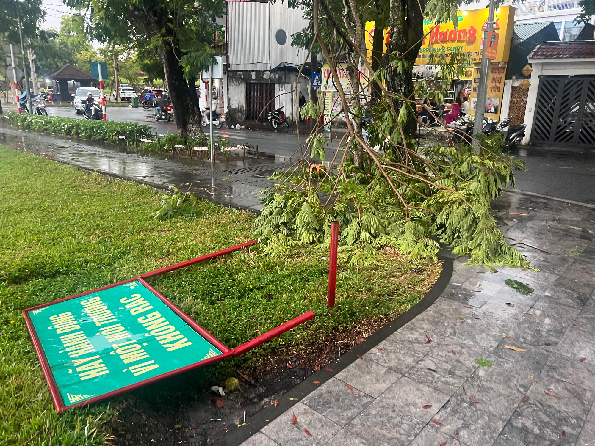 Huế