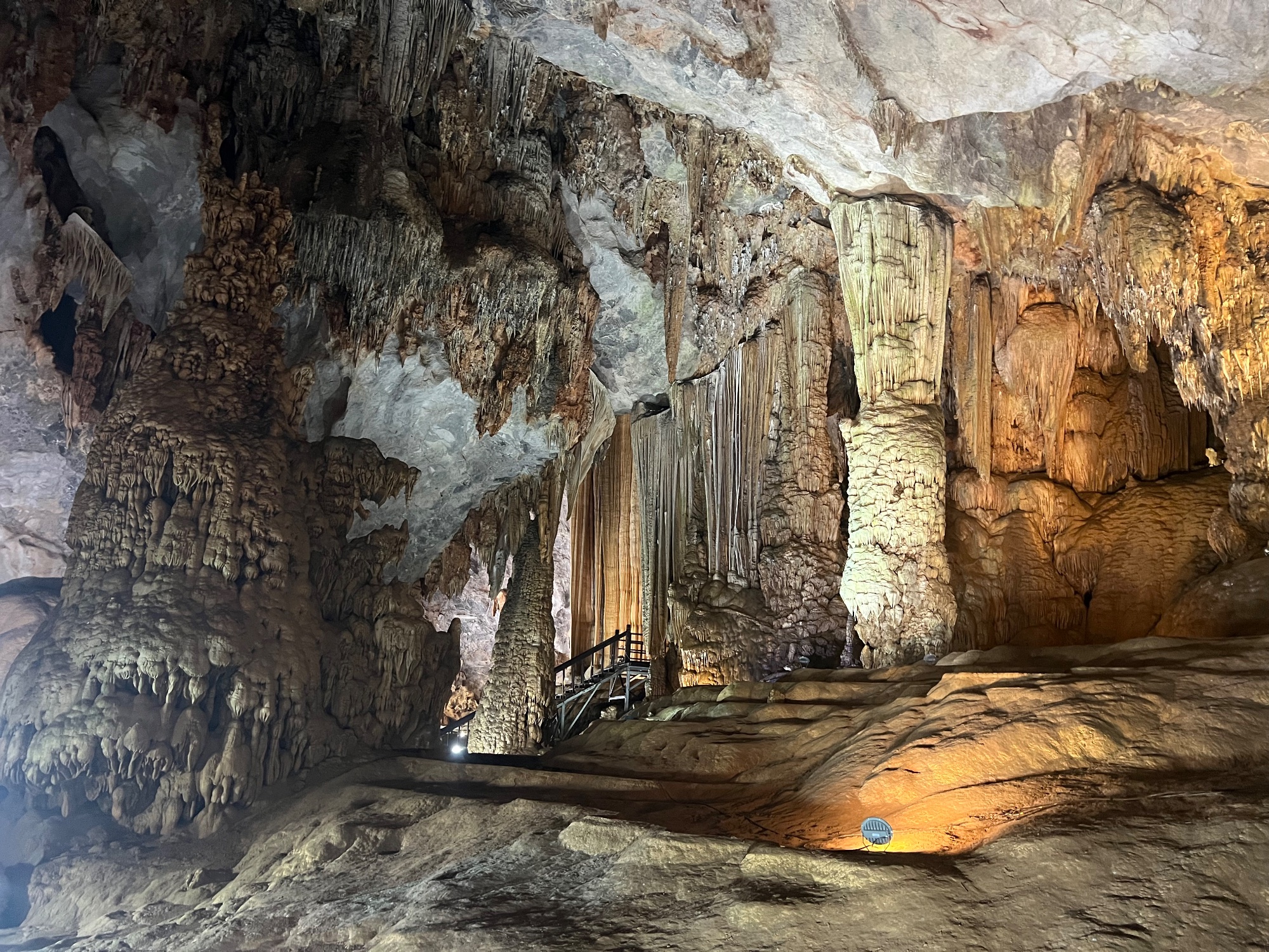 Paradise Cave