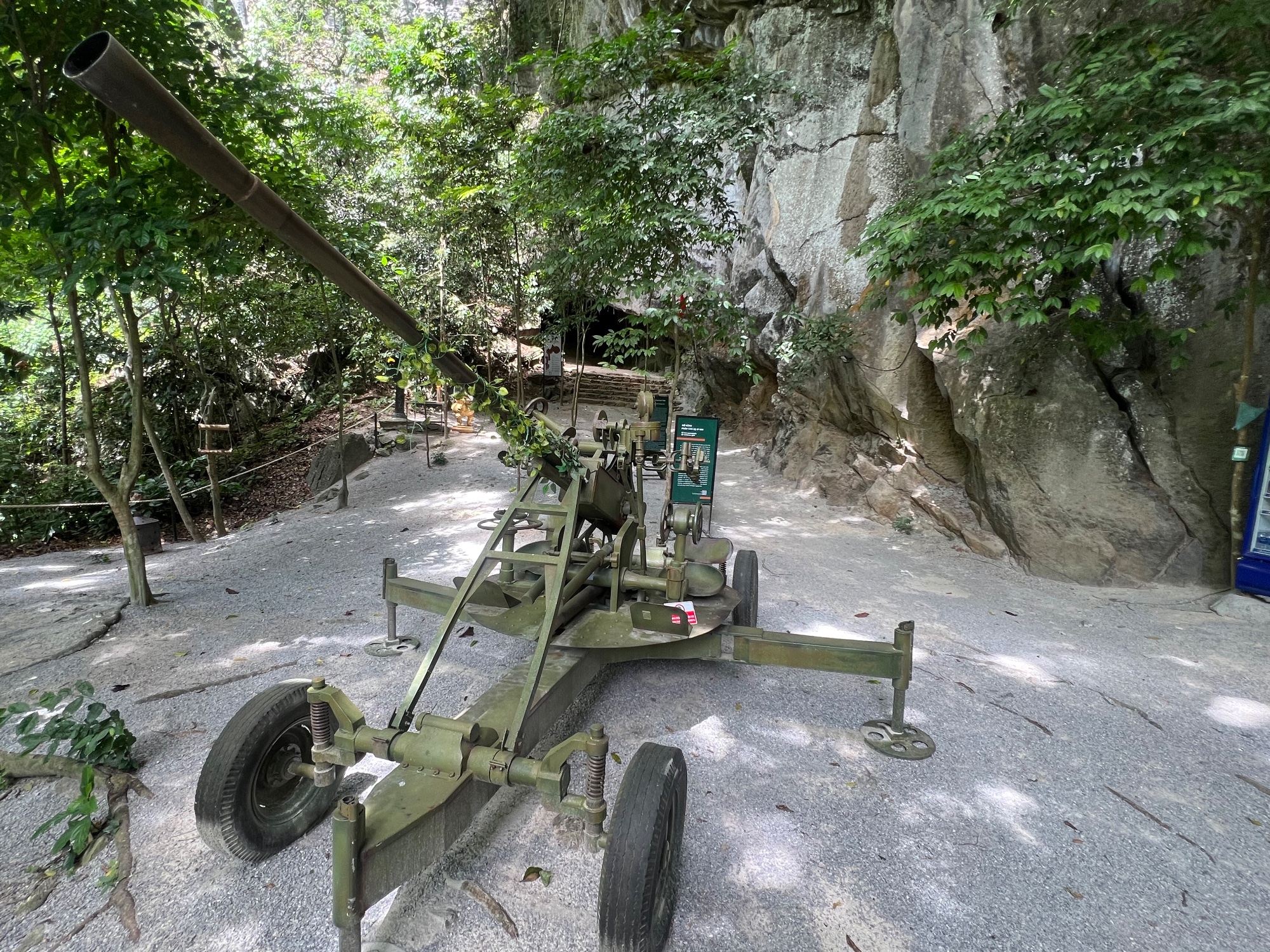 Commander Cave